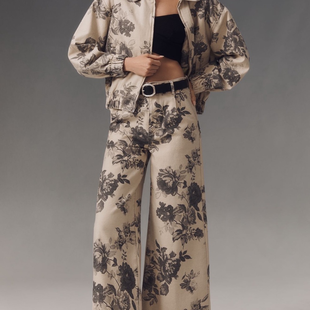 Pilcro by Anthropologie BNWT. High rise, wide leg black and tan cuffed jeans - Picture 2 of 6